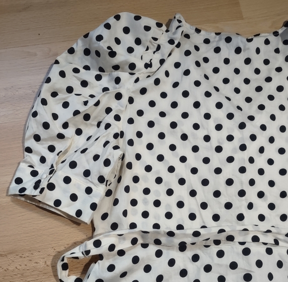Who What Wear Monochrome Polka Dot Top Puffy Sleeves Vintage Style - Picture 9 of 11